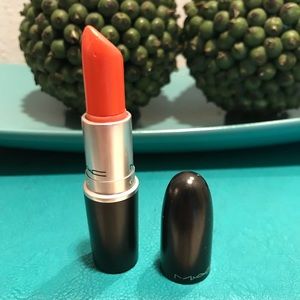 MAC lipstick Saigon Summer